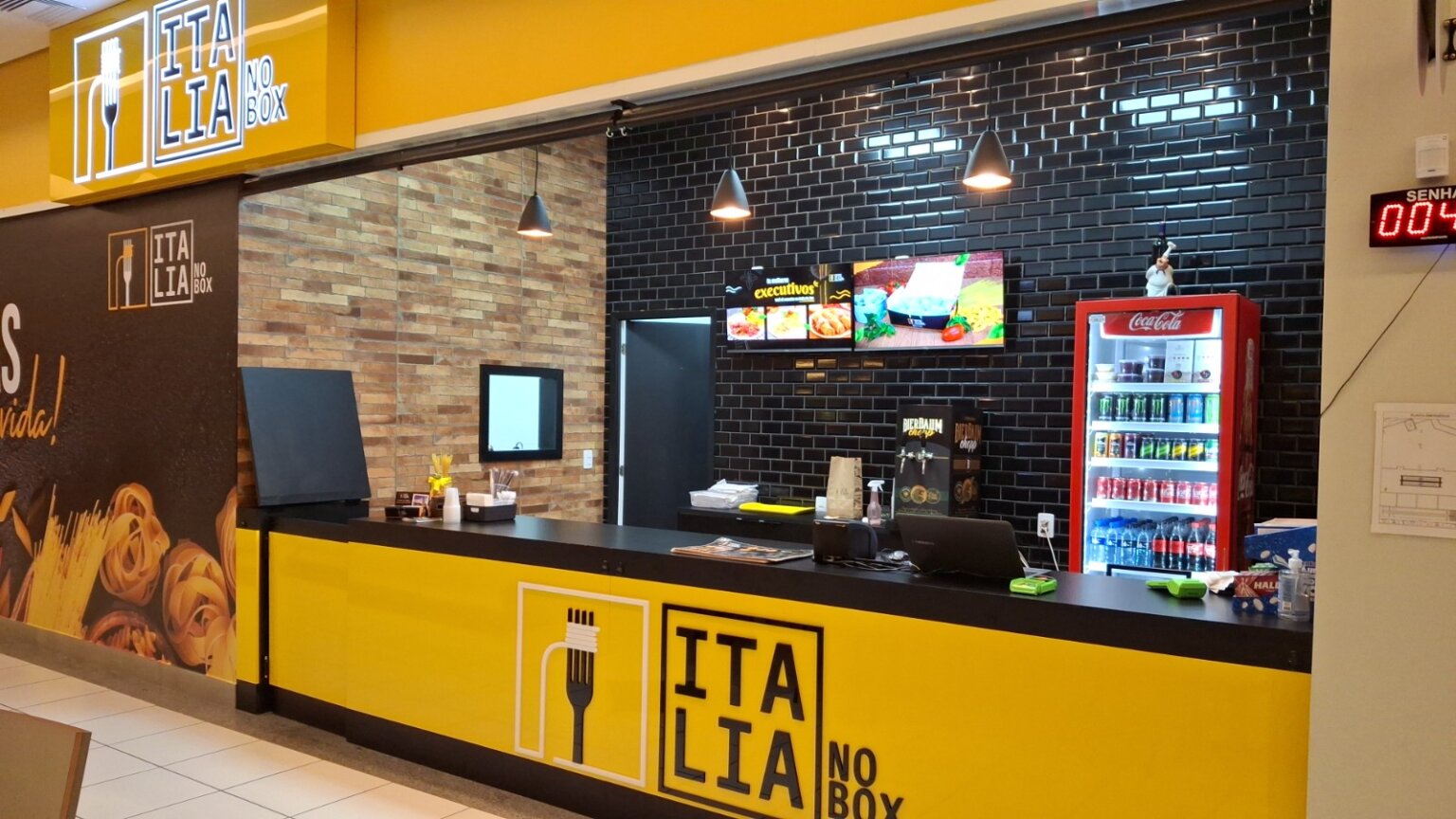 Fachada do Itália no Box no Videira Shopping